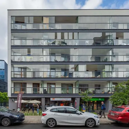 Apartmán Metro Wola With Parking & Ac Next To Rising Museum By Renters Varšava