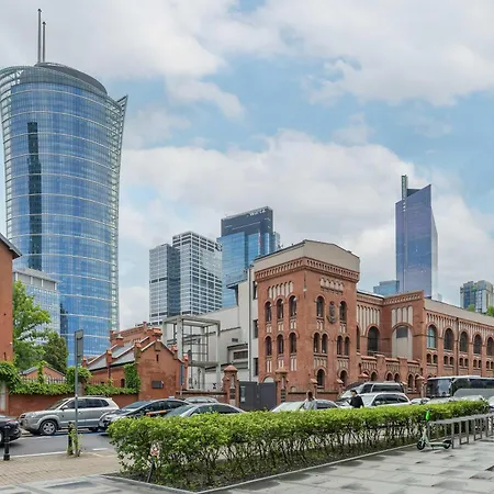 Metro Wola With Parking & Ac Next To Rising Museum By Renters وارسو